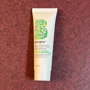 🌟5/$25 Sale🌟 Briogeo Be Gentle Be Kind Avocado Kiwi Mega Moisture Superfood Mask
